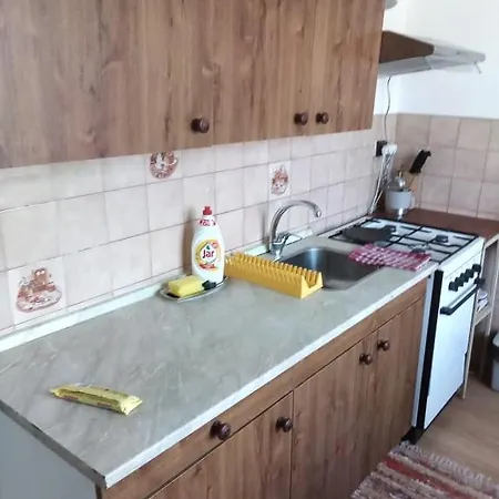 Slnecny 2 - Izbovy Byt V Humennom Apartman *